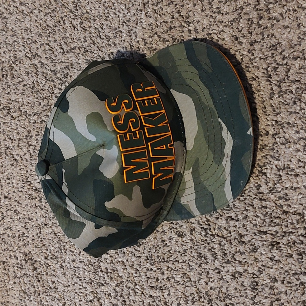 Toddler boys mess maker hat